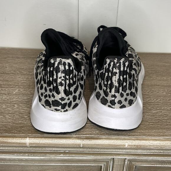 Adidas Swift Run Women's Sz 9.5 Cheetah Leopard Animal Print Black White - Picture 7 of 9